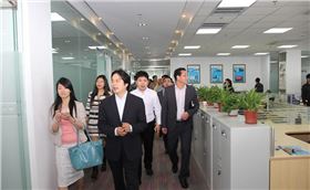 嘉賓參觀中太建設集團華東工程局全新辦公室