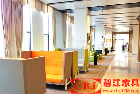 辦公屏風(fēng)